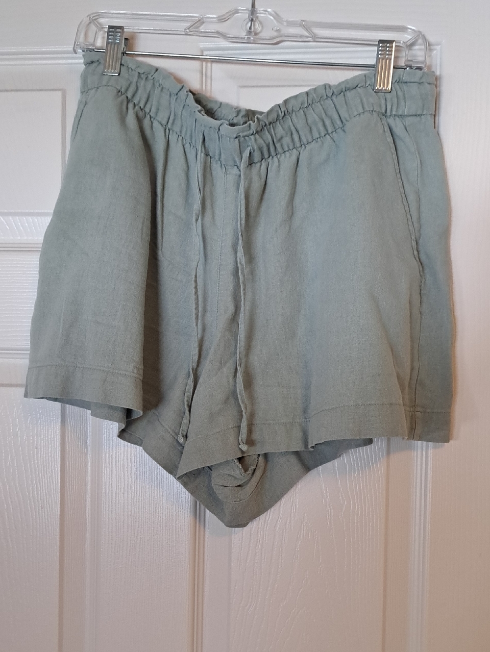 GAP Factory Women's Sage Green Elastic-Waist Drawstring Shorts
